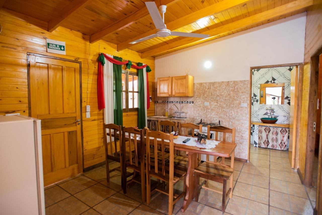 Cabanas La Quinta Puerto Iguazu Bagian luar foto