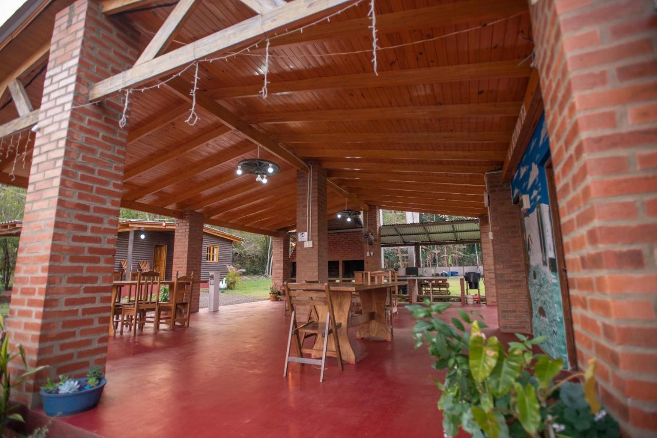 Cabanas La Quinta Puerto Iguazu Bagian luar foto