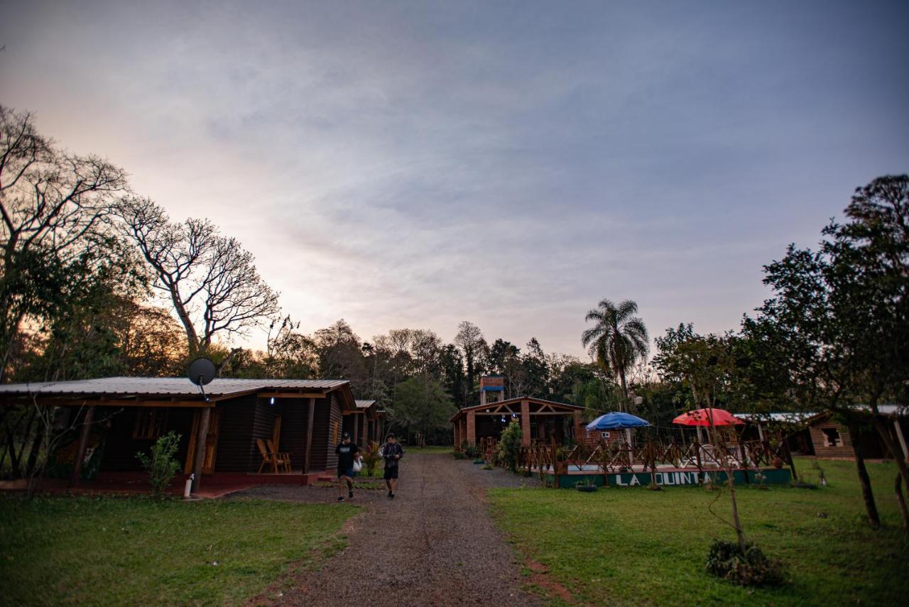 Cabanas La Quinta Puerto Iguazu Bagian luar foto